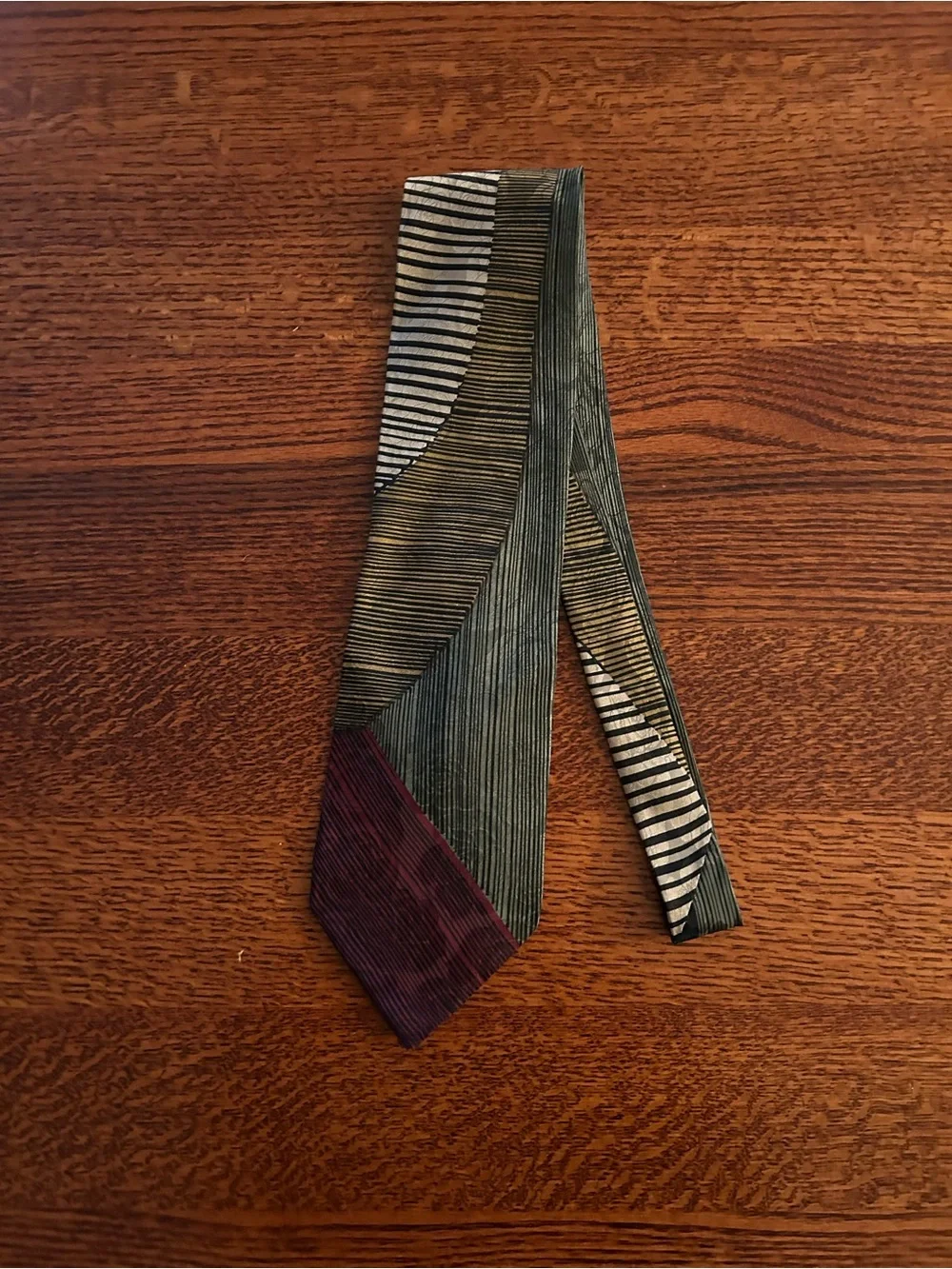 Vibrant 100% Silk Colorful Abstract Art Print Tie w/Subtle Floral 1980’s